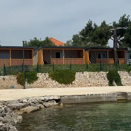 Camp Stella * 斯维蒂佩塔